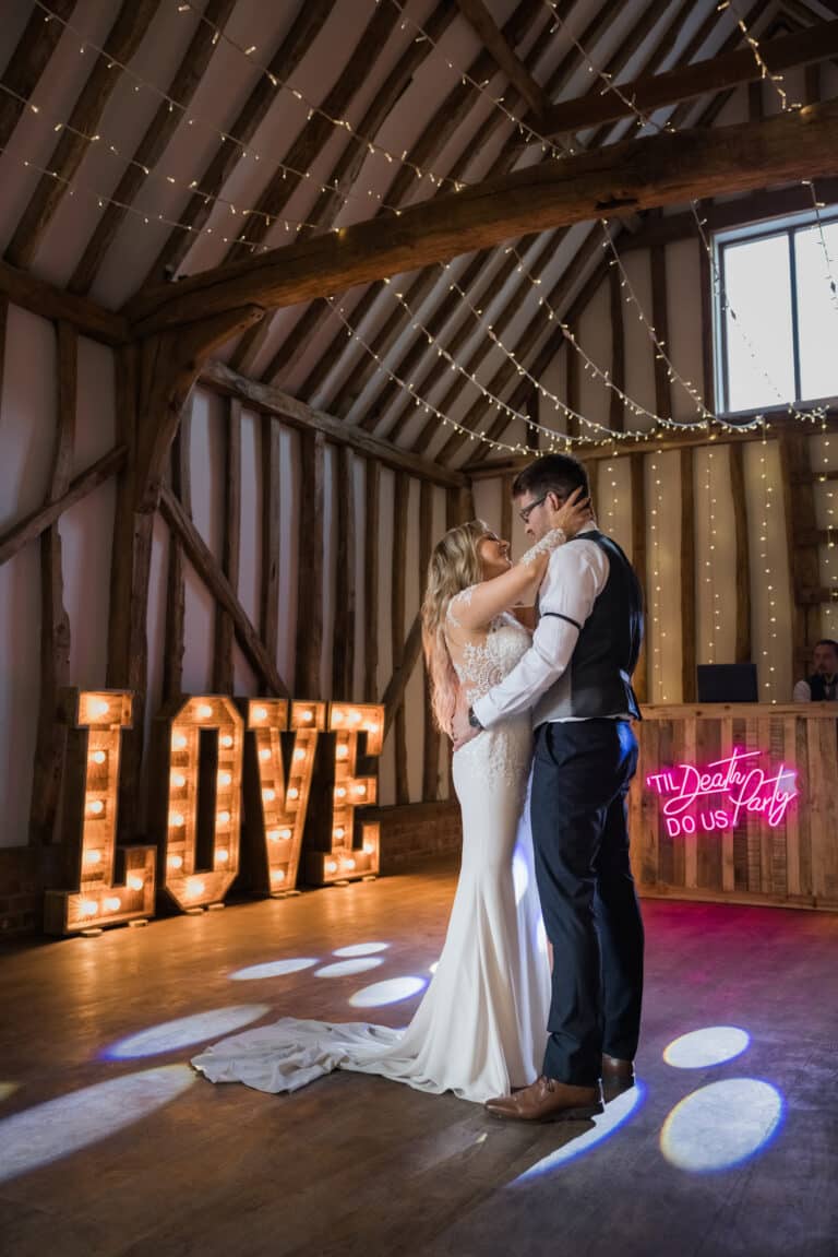 Villiers Barn First Dance Wedding DJ Samuel Hann